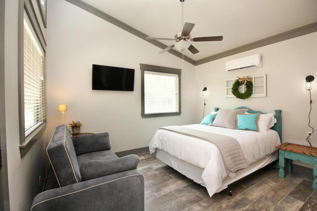 Green Acres Cottages - New Braunfels Suite Уимбърли Екстериор снимка